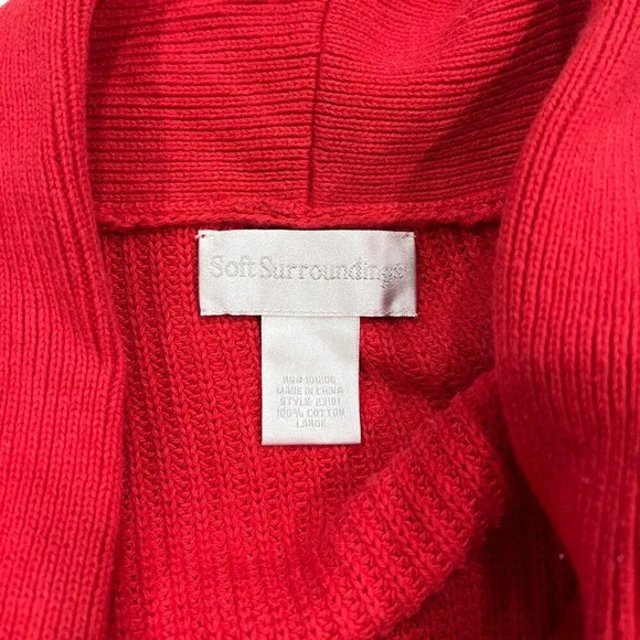 Soft Surroundings Red Shawl Collar Gold Clasp Cardigan Sweater L - Picture 4 of 4